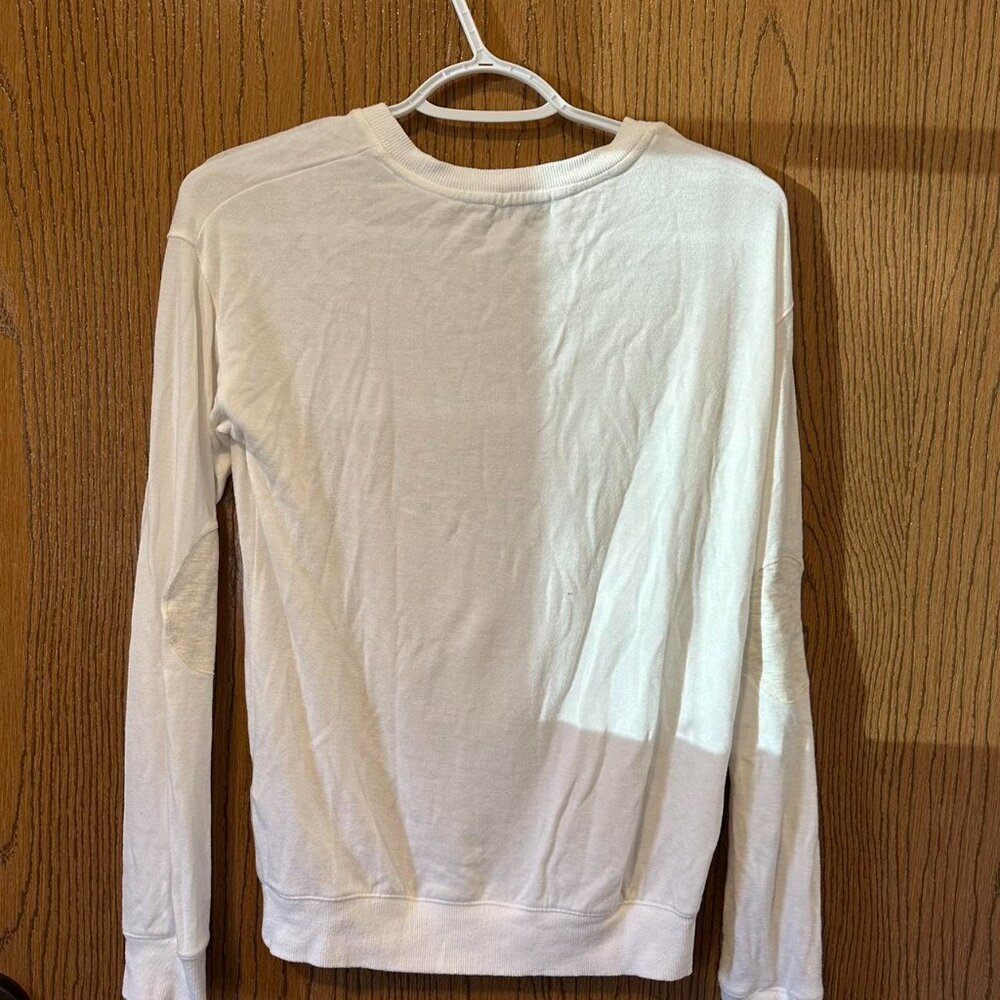 White Bershka crewneck sweatshirt